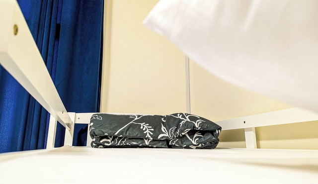 Comfort Bed inn Hostel - 15min from city center/High Speed Wifi and AC