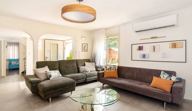 Concept House - Health, Nature, Culture, Tours & Tastes in the Village