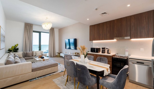 Contemporary La Mer 1BR w/Beach Access