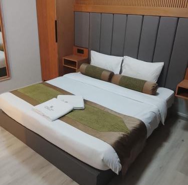 Coral Bay Suite Hotel