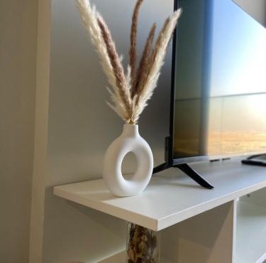 Cosy fully furnished studio apartment with WIFI