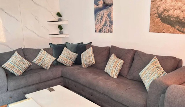 Cozy 1-bedroom apartment with WiFi, AC in awesome Swemeh