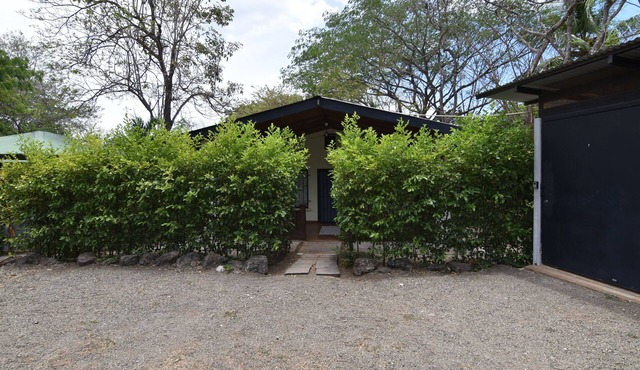 Cozy 1-bedroom house in beautiful Los Pargos with AC, WIFI and private parking