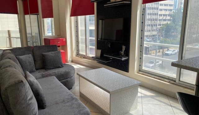 Cozy 1-bedroom studio in quaint Amman Sweifieh area with AC comfort