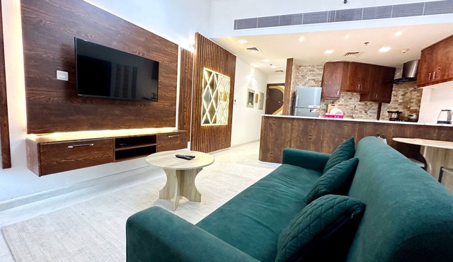 COZY 2 BEDROOM APARTMENT IN DUBAI