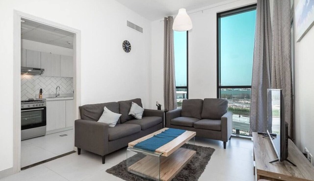 Cozy fully-furnished 1 BR