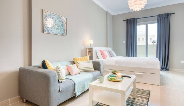 Cozy studio with with Balcony in JVC