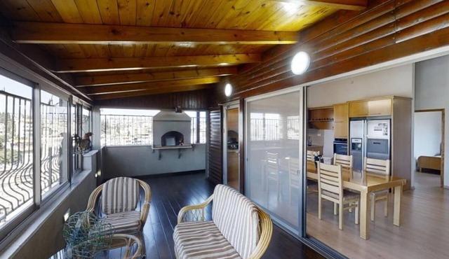 Cozy Wood Apartment With Great View to Nazareth