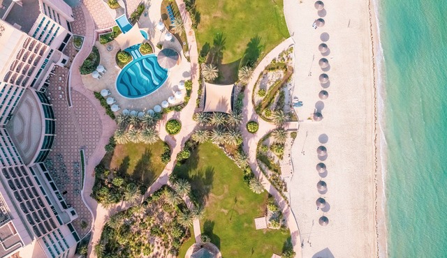 Danat Jebel Dhanna Resort