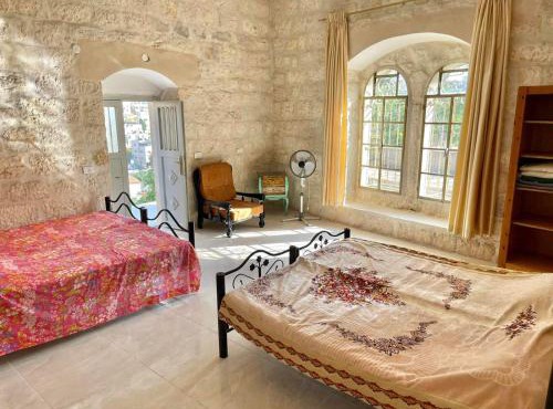 Dar Ateeq's Arches/Bethlehem Apartment in Bethlehem