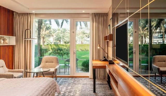 Deluxe Room Near Dubai Airport Terminal 1