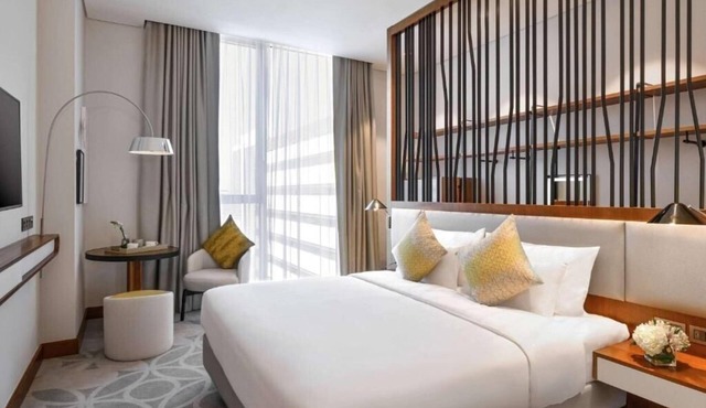 Deluxe Room Near GGICO Metro Station