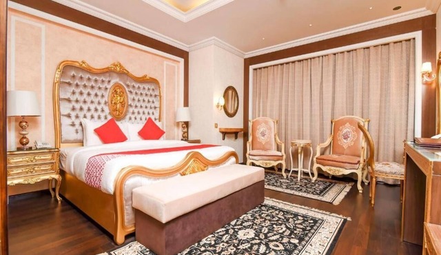 Deluxe Suite Near Grove Village By Luxury Booking