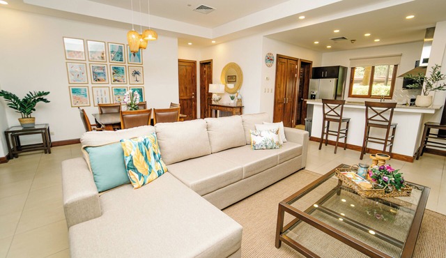 Dream Beach Stay- Spacious 3BR Condo at Playa Hermosa! Cocos & Corales!
