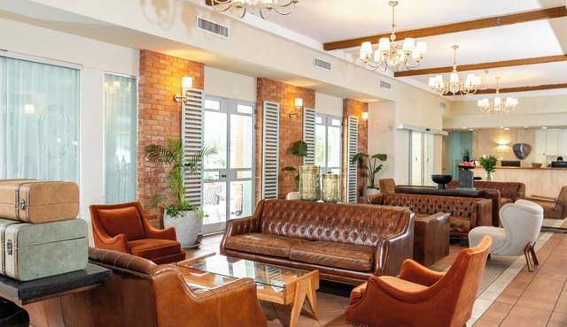 Eden Inn