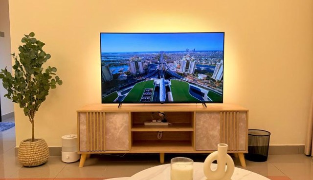 Elegant 2 BHK Apartment in Dubai near Airport