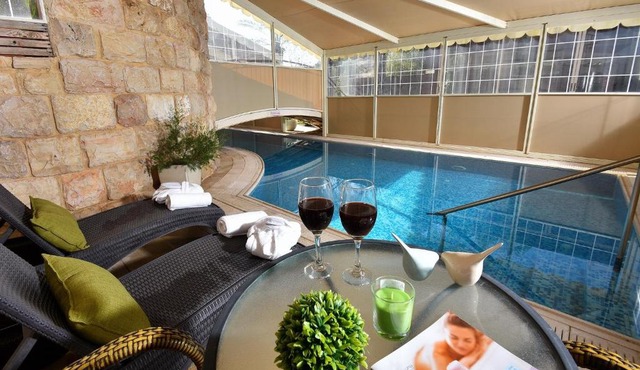 Elisheva Boutique Suite