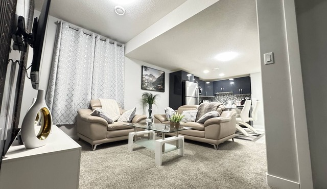 Entire guest suite 2 Bedroom, Private Entrance in Beaumont
