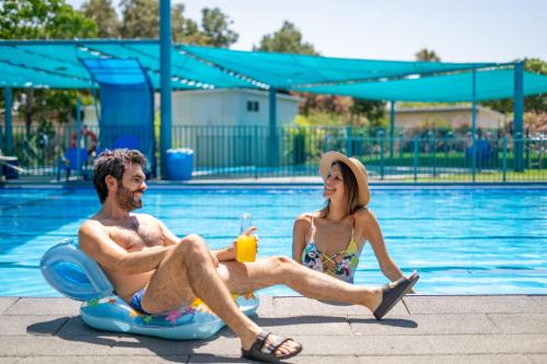 Etnachta Kibbutz Afik