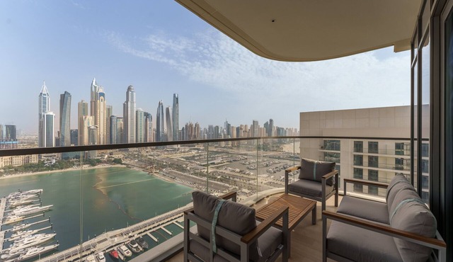 Exclusive Apt w/Unmatched Dubai Marina Vistas