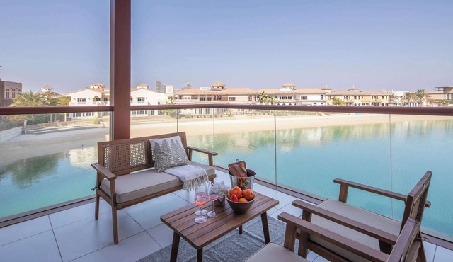 Exclusive Studio in Palm Jumeirah with Sea Views