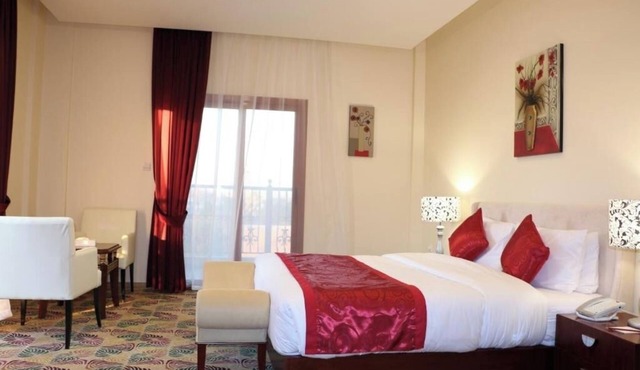 Executive Suite Near Al Khan 2 Beach Sharjah