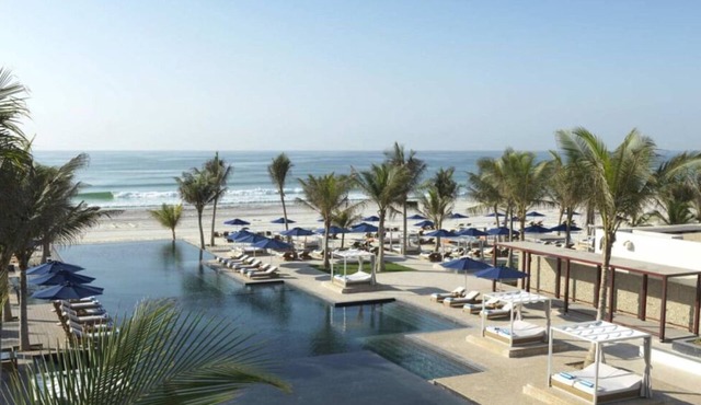 Experience Khareef Festival! Beachfront Villa w/Courtyard Garden, Outdoor Pool!