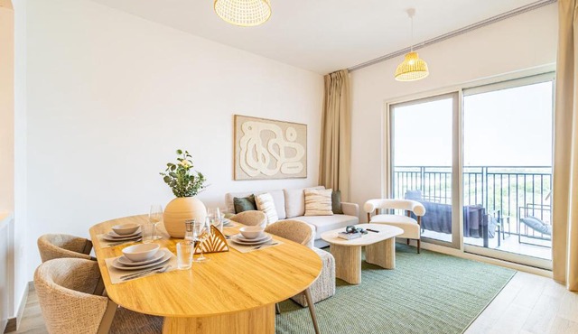 Families & Groups Paradise 5 min from Yas Island Theme Parks