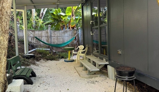 Family Wolf: Lake View Nature Home in Paquera
