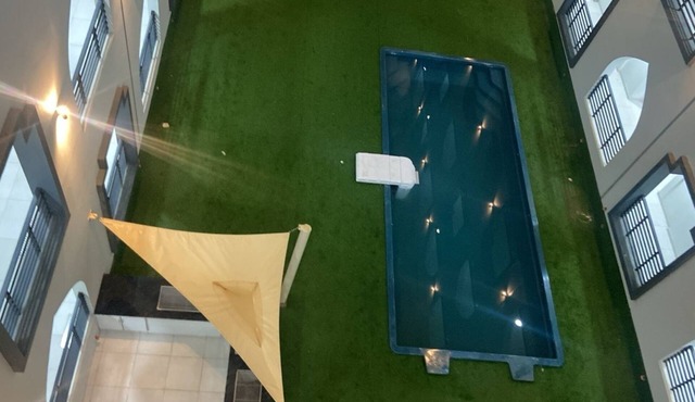 Fantastic 3-bedroom apartment with AC, WIFi in Salalah & public swimming pool