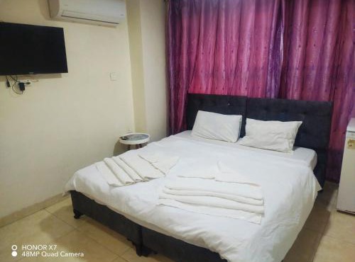 Farah Plaza Hostel &Hotel Apartments