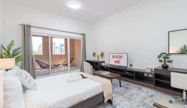 Free housekeeping visits during your stay - StayShort - A Gorgeous Studio in Zen 20 that Sleeps 2
