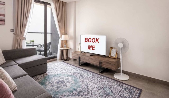 Free housekeeping visits during your stay - StayShort - Dubai South 1BR sleeps 4