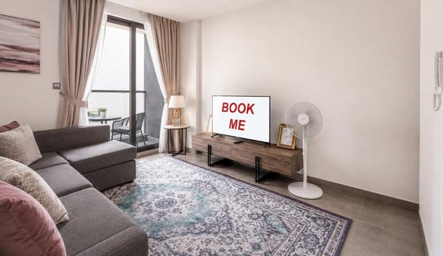 Free housekeeping visits during your stay - StayShort - Dubai South 1BR sleeps 4