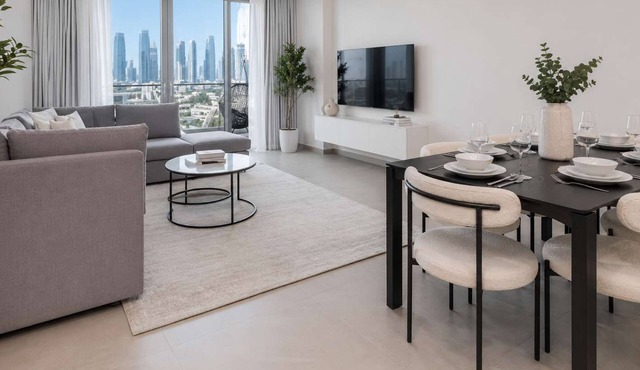 Free housekeeping visits during your stay - StayShort - Luxury 3BR Canal Front Apartment in a Prime Setting