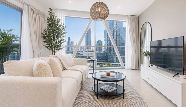 Free housekeeping visits during your stay - StayShort - Elegant Furnished 3BR in Park Towers, DIFC
