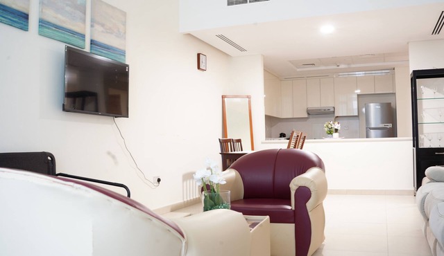 Fully furnished 1 bedroom apartment with balcony for shortlet