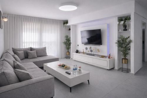Gabbay's luxurious apartment