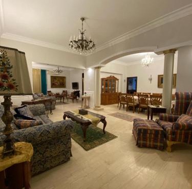 Garden city 3 bedroom apartment in Cairo