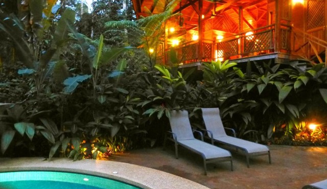 Geckoes Lodge in Cocles