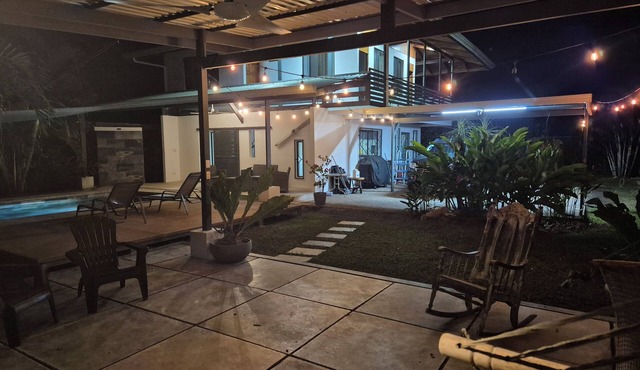 Ginger House – Sleeps 8 | Pool & Rancho | 3 km from Surf