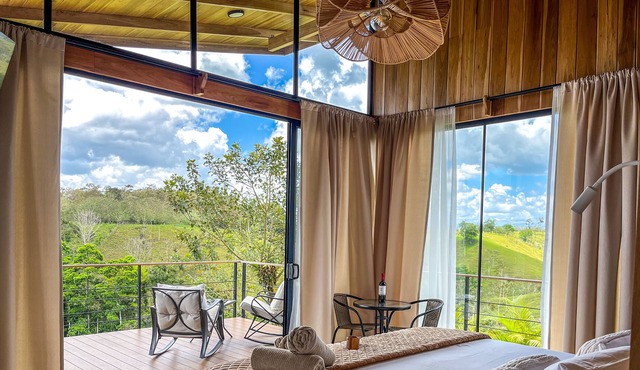 Glass Cabin Fortuna/Private/Farm Experience