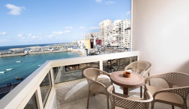 Gleem Luxury Apartment Elite- Superior Full Sea View 403 in Alexandria