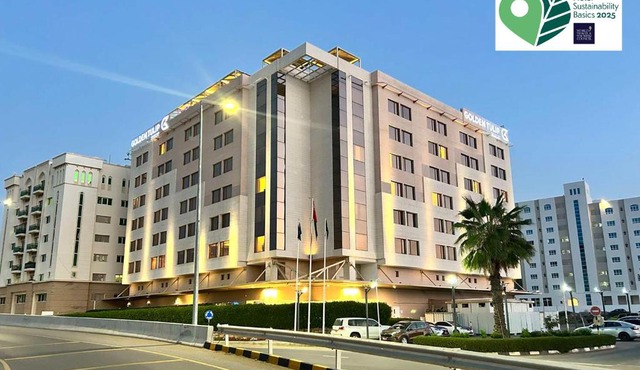 Golden Tulip Muscat