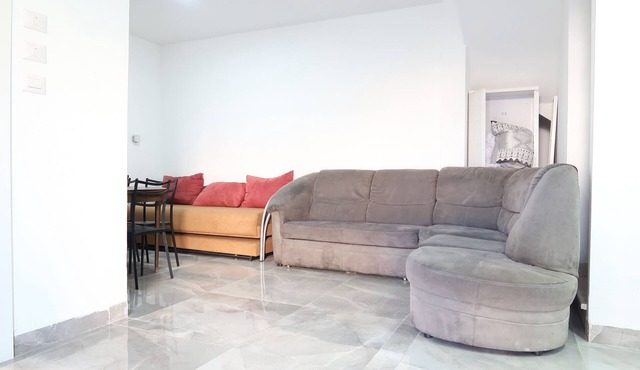 Gorgeous 3-bedroom apartment on Mishkafaim near Dolev