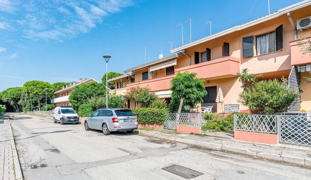 Gorgeous home in Rosolina Mare RO in Rosolina Mare RO