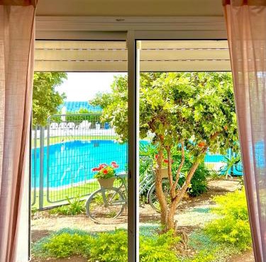 GW009 Gugel Waves Patio and Pool Seaview Apartment