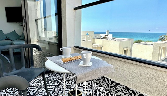 GW945 Gugel Waves Seaview Apartments
