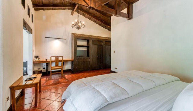 Hacienda La Pacífica Eco-Lodge