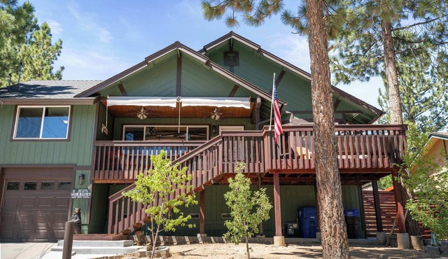 Harmony Pines Spa Game Garage in Big Bear Lake